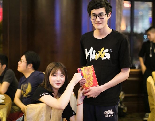 包含Karsa新星逆转表现惊艳，MAD未来可期！的词条