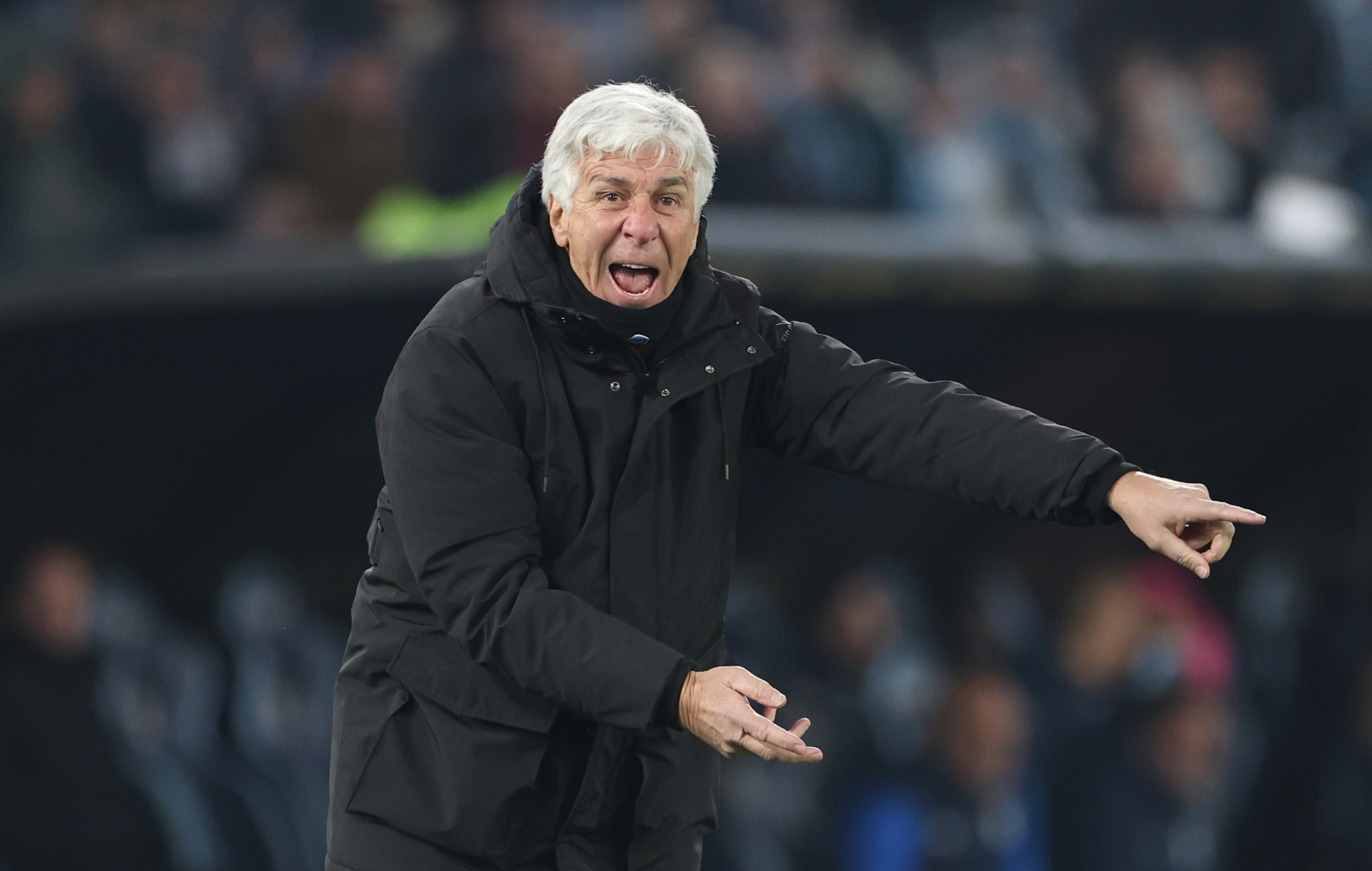 欧联赛程吃紧，斯图加特赛后手感冰凉，引发热议，临场指挥获称赞的简单介绍