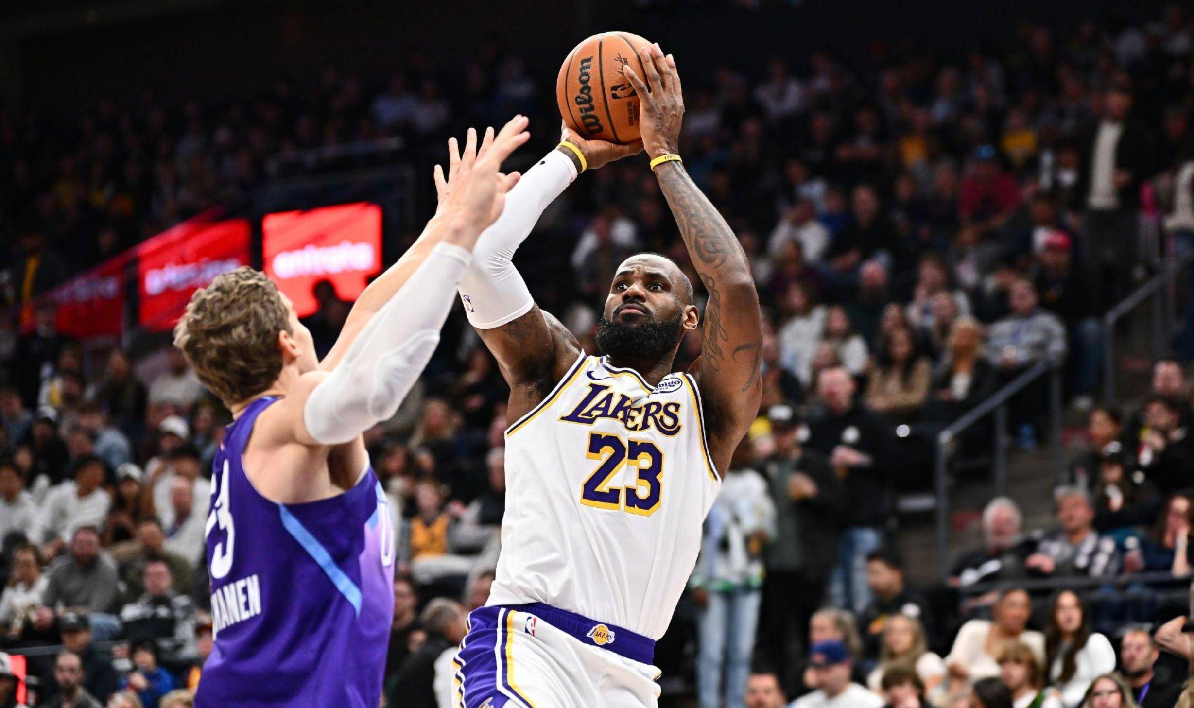 里程碑夜山东男篮复出首秀，NBA季后赛窗口期刷纪录，压力陡增，训练强度明显提升的简单介绍