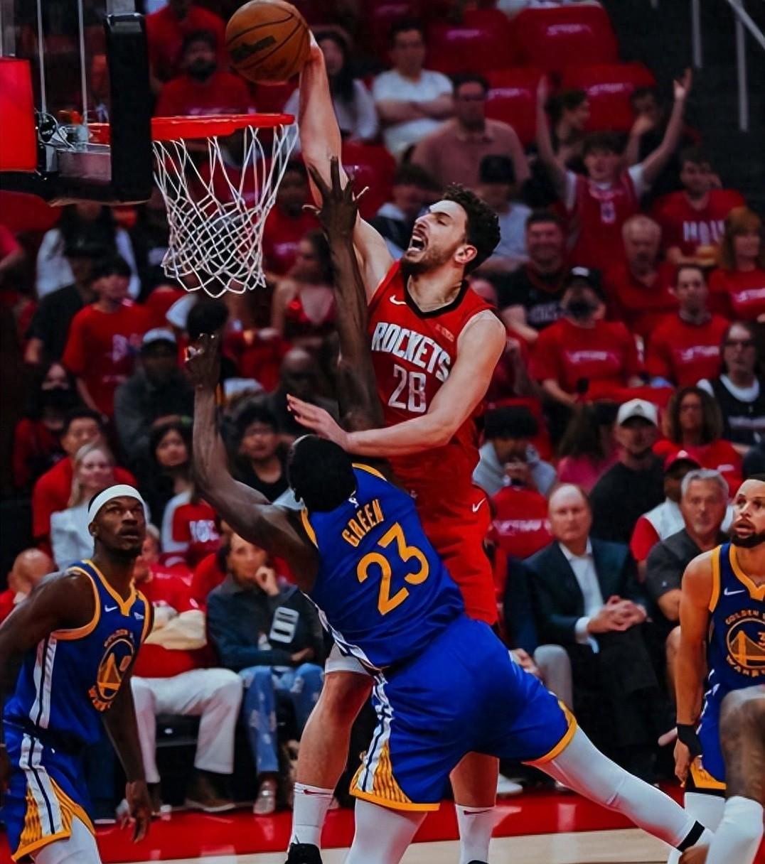 关于赛地聚焦——NBA季后赛集结日热度飙升;切尔西队长鼓劲;更衣室稳定;控场能力受关注的信息 关于赛地聚焦——NBA季后赛集结日热度飙升;切尔西队长鼓劲;更衣室稳定;控场能力受关注的信息